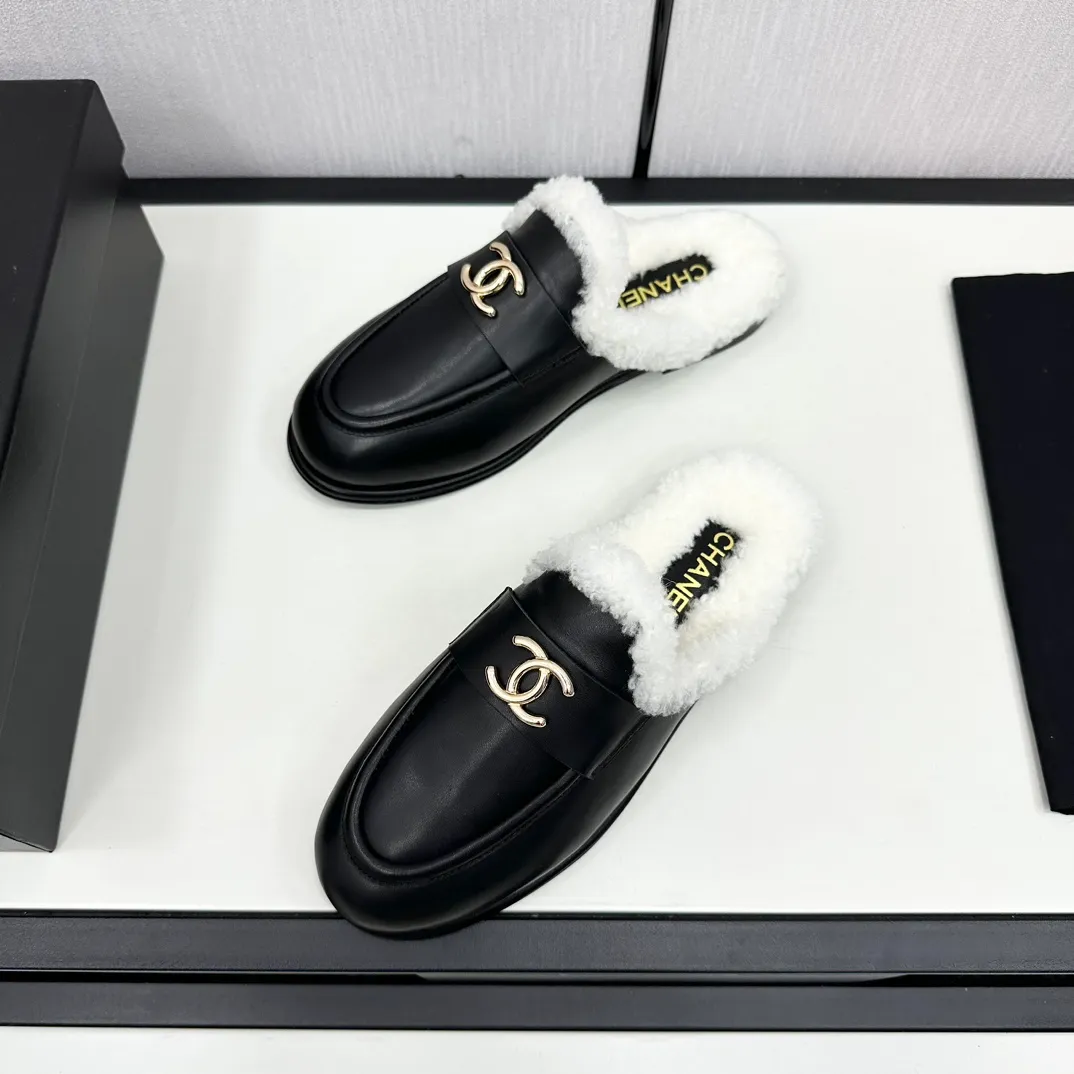 👟👟Ex-factory price 600👟👟Chanel 24K new furry loafers and Teddy furry shoes for autumn and winter. Very comfortable. Maillard brown is still very suitable for autumn and winter~ Suede upper, fur lining integrated, leather outsole Size: 35-39, other sizes are customized